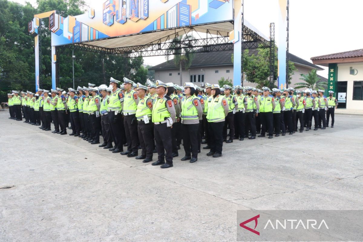 Jokowi Dikawal Ribuan TNI – Polri Menyusuri Tol Indralaya – Prabumulih