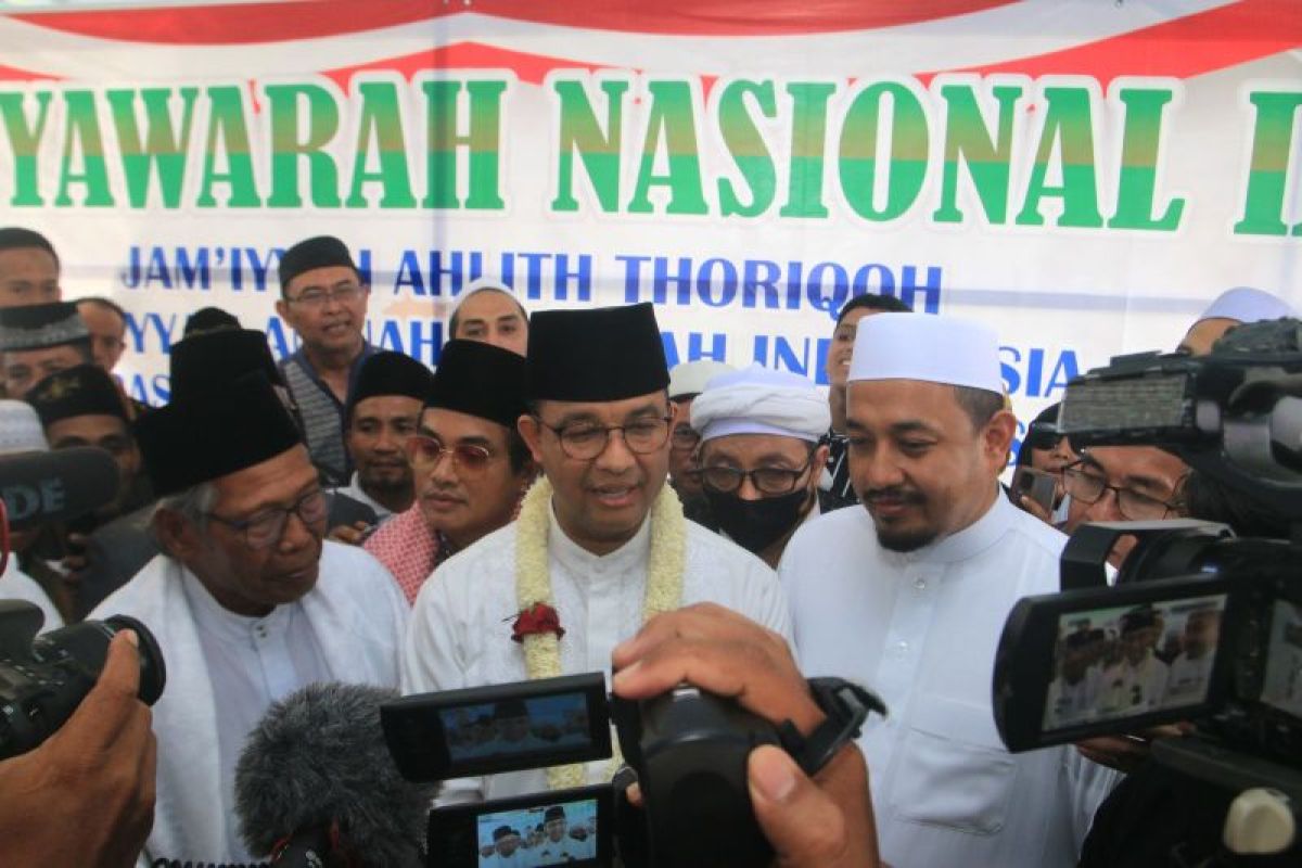 Anies Menghadiri Deklarasi Thoriqah Syathoriyyah untuk Mendukung AMIN di Lumajang