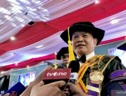 Profesor Dudung Abdurachman Dinobatkan Sebagai Guru Besar STHM