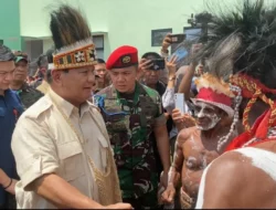 Prabowo Subianto Memberikan Sumbangan Rp 5 Miliar kepada Masyarakat Kamoro di Mimika