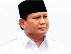 Prabowo memberikan semangat kepada ratusan kader Demokrat di Kota Madiun