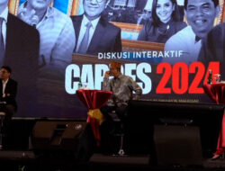 Forum di Makassar: Anies dan Ganjar Memaparkan Kondisi Demokrasi