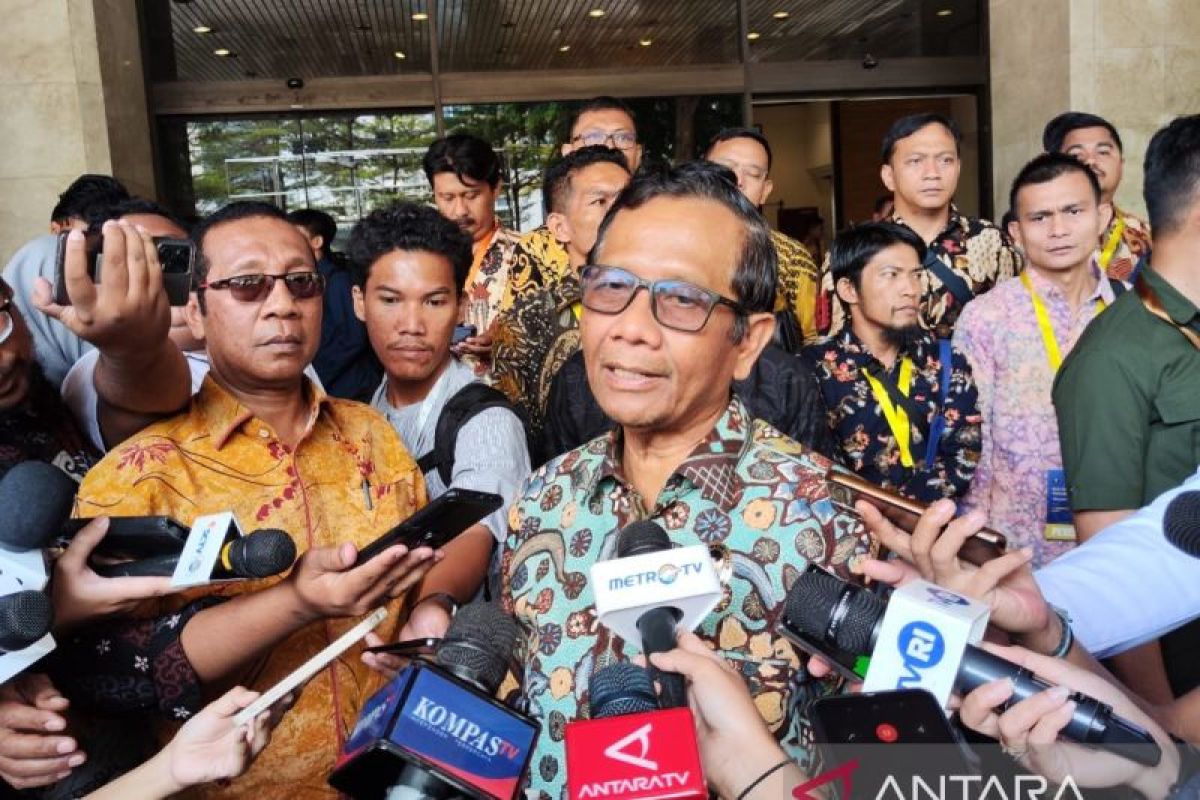 Mahfud mengejutkan dengan menyebut putusan MK untuk Anwar Usman di luar ekspektasi