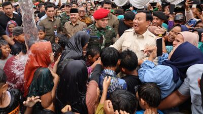 Prabowo Diresmikan 9 Titik Bantuan Sumber Air di Sukabumi, Antusiasme Ribuan Warga Terlihat