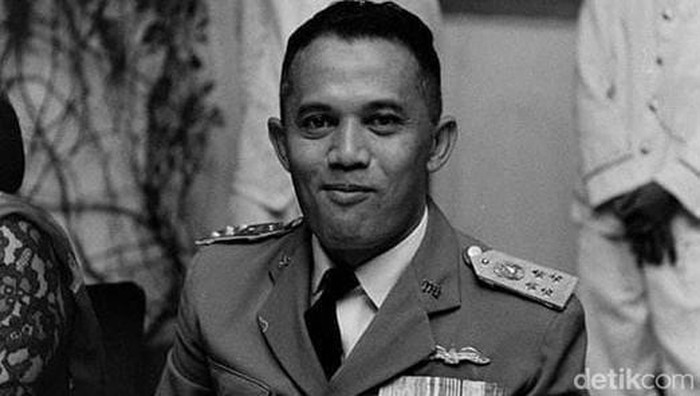 Kisah Kepemimpinan Jenderal Besar TNI (Purn) Abdul Harus Nasution