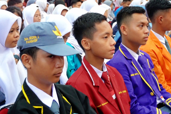 Deklarasi Pemilu Damai oleh Siswa Putih Abu-abu di Sulawesi Selatan