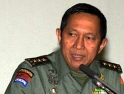 Bersama Saya, Letnan Jenderal TNI (Purn) Johannes Suryo Prabowo, Berjuang Bersama