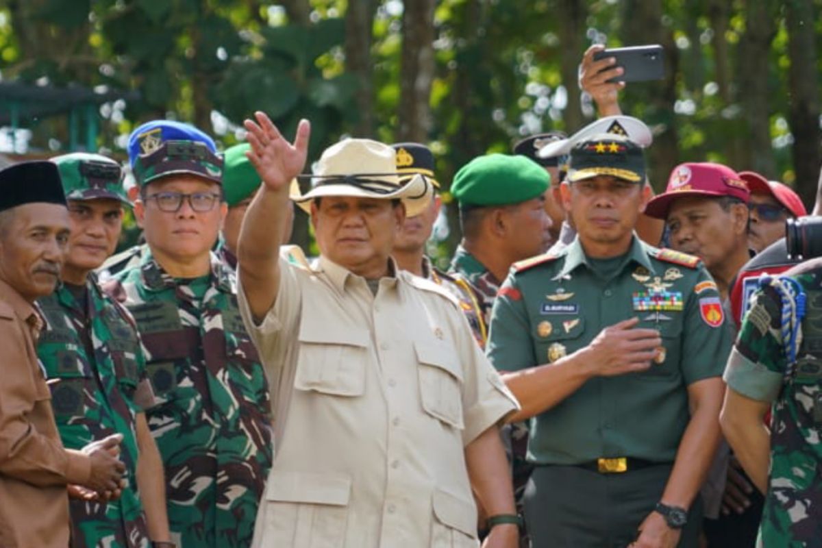 Perjalanan dan Karier Militer Prabowo Subianto