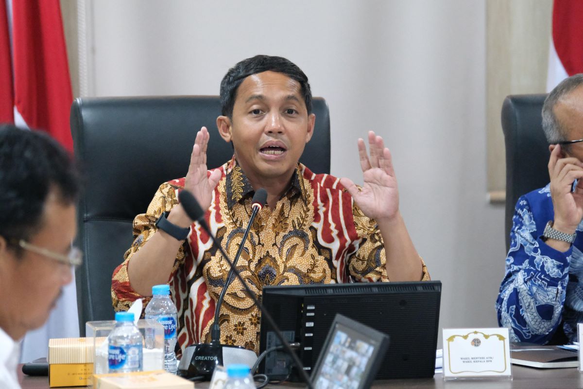 Profil Raja Juli Antoni, Sekjen PSI yang Mulai Diperhatikan oleh Menteri Prabowo